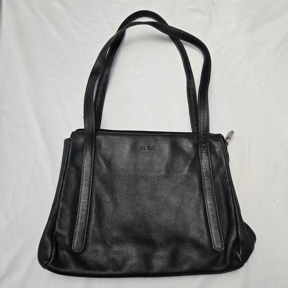 Tignanello Tig. Two Black Pebble Leather Double Strap Shoulder Purse Capsule